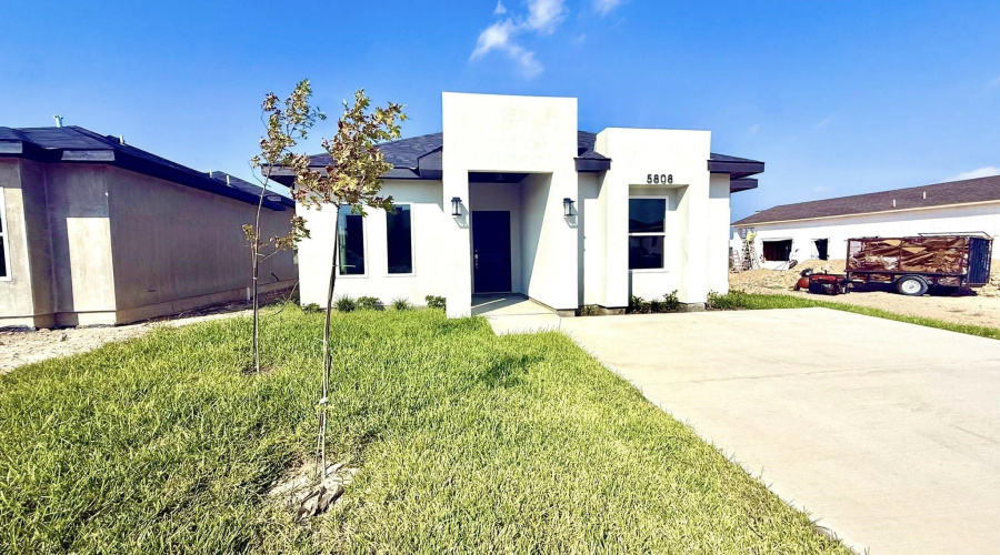 5808 Tavo Dr., Laredo, Texas 78045, 3 Bedrooms Bedrooms, 5 Rooms Rooms,2 BathroomsBathrooms,Residential,For Sale,5808 Tavo Dr.,20254724