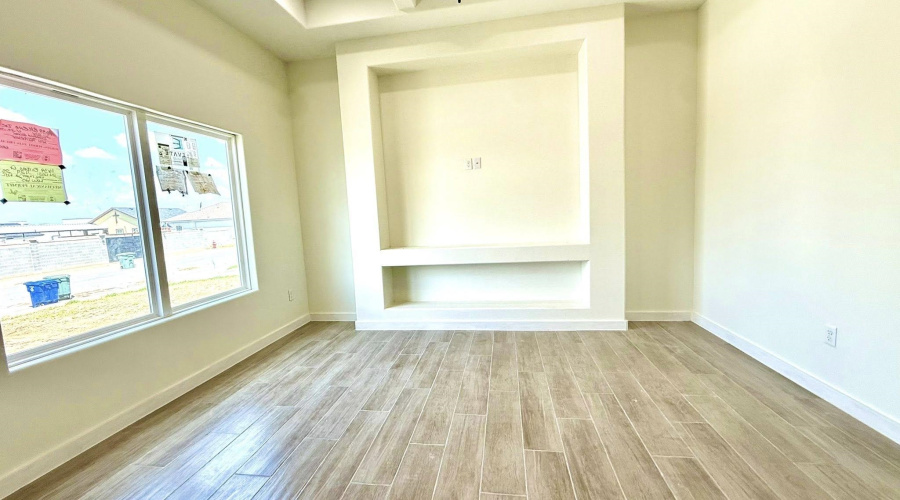 1639 Bilbao Dr., Laredo, Texas 78046, 3 Bedrooms Bedrooms, 5 Rooms Rooms,2 BathroomsBathrooms,Residential,For Sale,1639 Bilbao Dr.,20254730