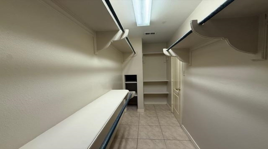 4104 Jalapa St, Laredo, Texas 78046, 3 Bedrooms Bedrooms, 8 Rooms Rooms,2 BathroomsBathrooms,Residential,For Sale,4104 Jalapa St,20254733