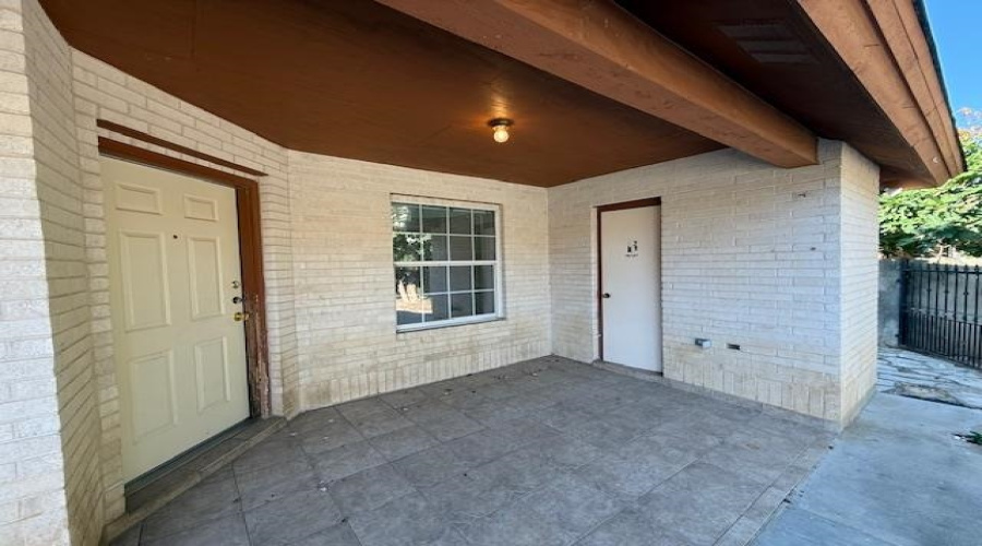 4104 Jalapa St, Laredo, Texas 78046, 3 Bedrooms Bedrooms, 8 Rooms Rooms,2 BathroomsBathrooms,Residential,For Sale,4104 Jalapa St,20254733
