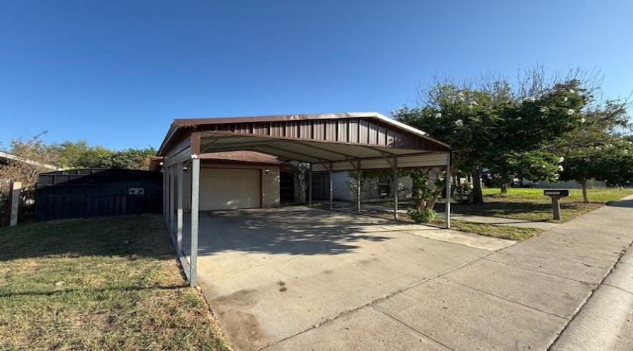 4104 Jalapa St, Laredo, Texas 78046, 3 Bedrooms Bedrooms, 8 Rooms Rooms,2 BathroomsBathrooms,Residential,For Sale,4104 Jalapa St,20254733