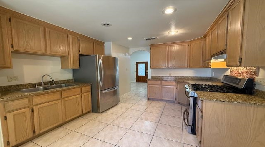 4104 Jalapa St, Laredo, Texas 78046, 3 Bedrooms Bedrooms, 8 Rooms Rooms,2 BathroomsBathrooms,Residential,For Sale,4104 Jalapa St,20254733