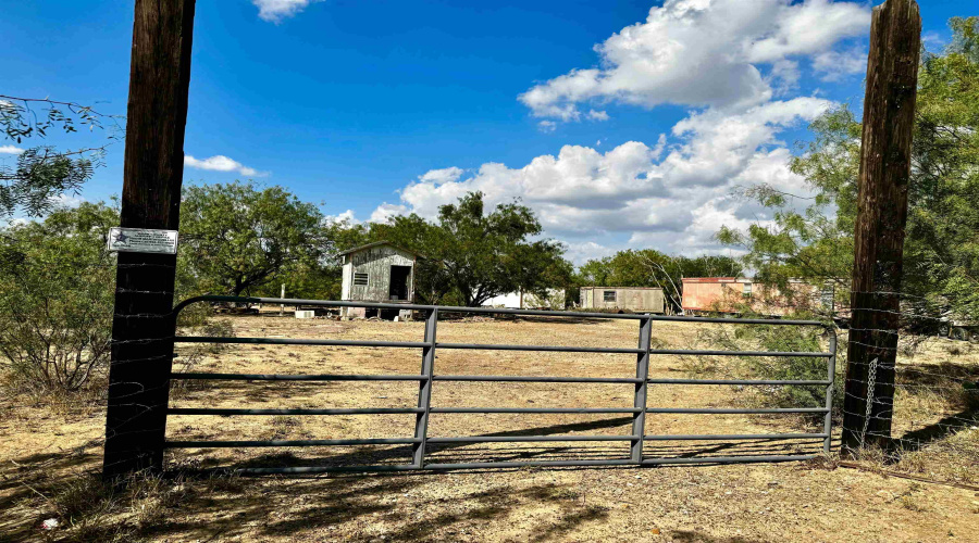 310 Rancho Pila Rd, LAREDO, Texas 78045-0000, ,Land,For Rent,310 Rancho Pila Rd,20254738