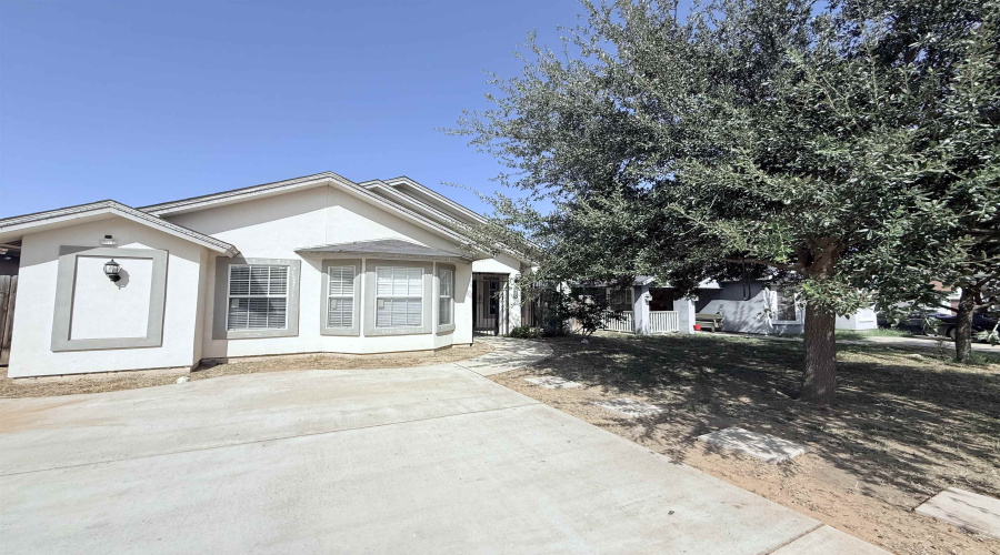 5522 Conroe St, Laredo, Texas 78046, 3 Bedrooms Bedrooms, 4 Rooms Rooms,2 BathroomsBathrooms,Residential,For Sale,5522 Conroe St,20254734