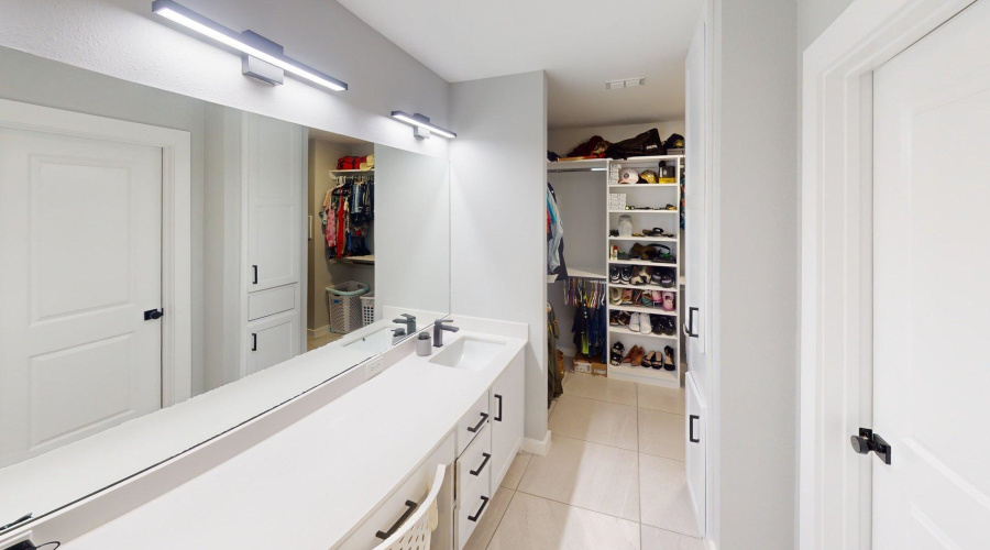 1615 Latigo Loop, LAREDO, Texas 78046, 3 Bedrooms Bedrooms, 6 Rooms Rooms,2 BathroomsBathrooms,Residential,For Rent,1615 Latigo Loop,20254735