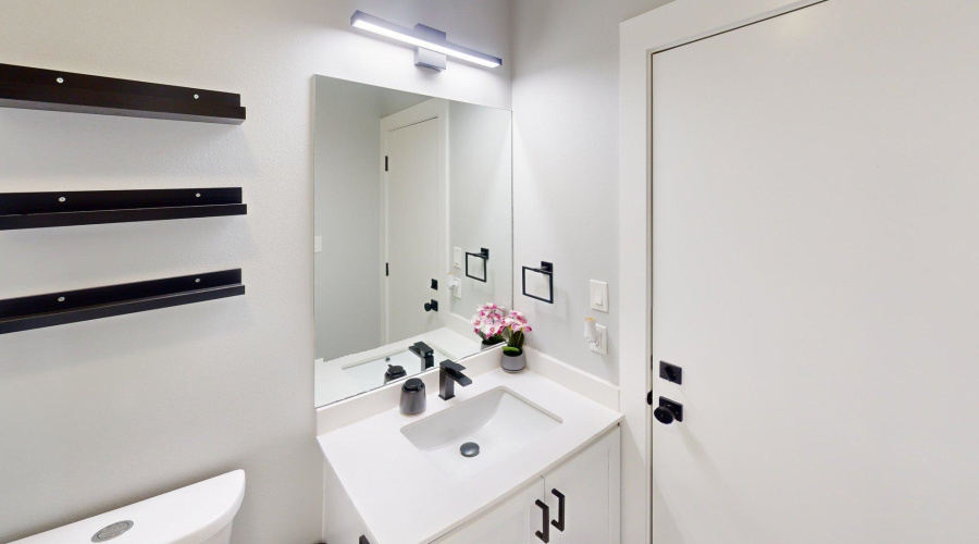 1615 Latigo Loop, LAREDO, Texas 78046, 3 Bedrooms Bedrooms, 6 Rooms Rooms,2 BathroomsBathrooms,Residential,For Rent,1615 Latigo Loop,20254735