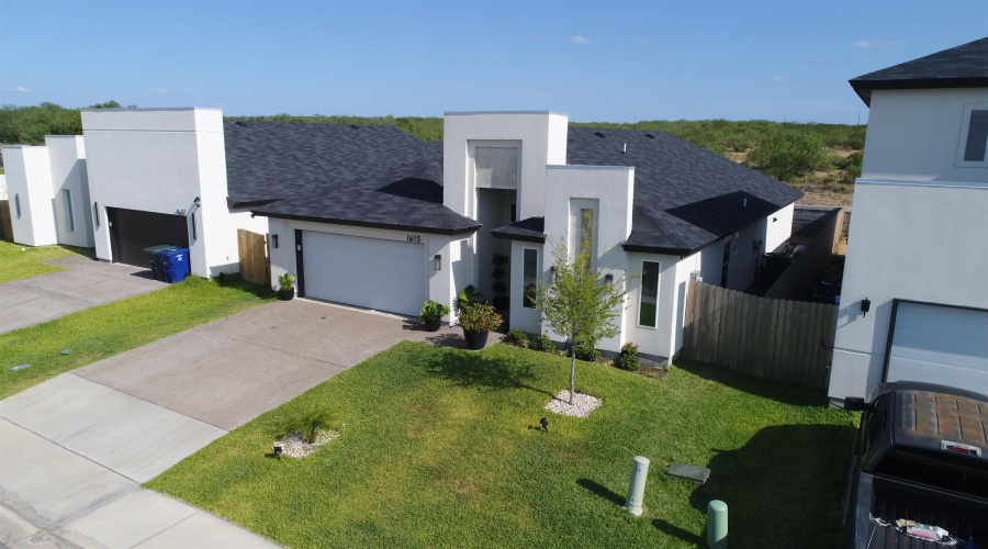 1615 Latigo Loop, LAREDO, Texas 78046, 3 Bedrooms Bedrooms, 6 Rooms Rooms,2 BathroomsBathrooms,Residential,For Rent,1615 Latigo Loop,20254735