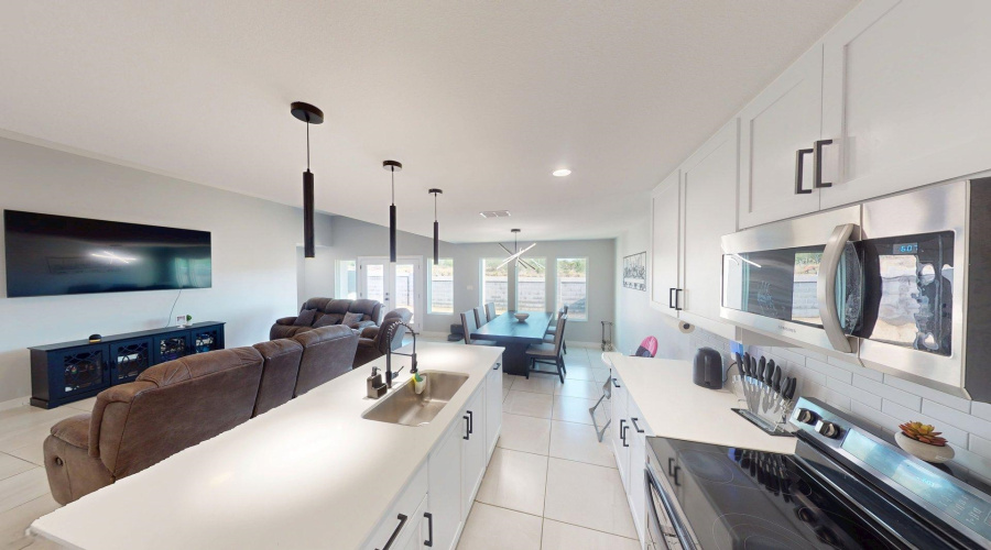 1615 Latigo Loop, LAREDO, Texas 78046, 3 Bedrooms Bedrooms, 6 Rooms Rooms,2 BathroomsBathrooms,Residential,For Rent,1615 Latigo Loop,20254735