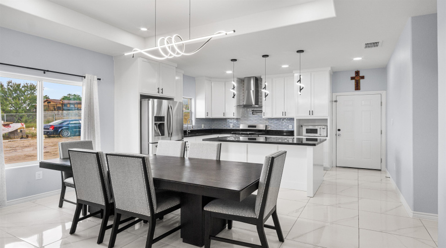 5409 Galicia Lane, Laredo, Texas 78046, 3 Bedrooms Bedrooms, 4 Rooms Rooms,2 BathroomsBathrooms,Residential,For Sale,5409 Galicia Lane,20254736