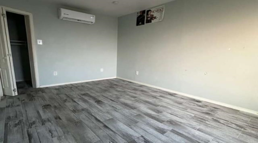 6005 Asis, laredo, Texas 78043, 5 Bedrooms Bedrooms, 7 Rooms Rooms,2 BathroomsBathrooms,Residential,For Rent,6005 Asis,20254737