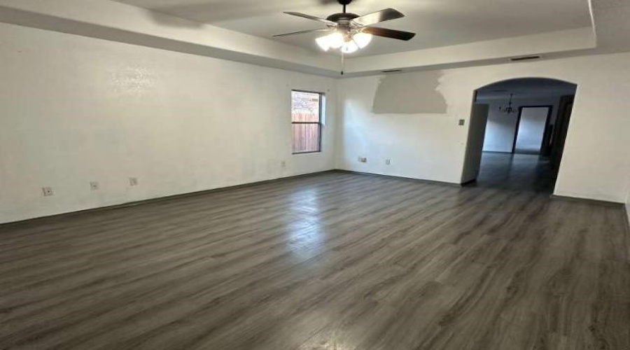 6005 Asis, laredo, Texas 78043, 5 Bedrooms Bedrooms, 7 Rooms Rooms,2 BathroomsBathrooms,Residential,For Rent,6005 Asis,20254737