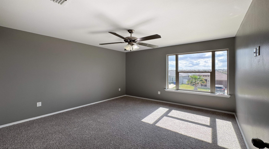 3520 Domingo Saenz Rd., Laredo, Texas 78046, 4 Bedrooms Bedrooms, 7 Rooms Rooms,2 BathroomsBathrooms,Residential,For Sale,3520 Domingo Saenz Rd.,20254740