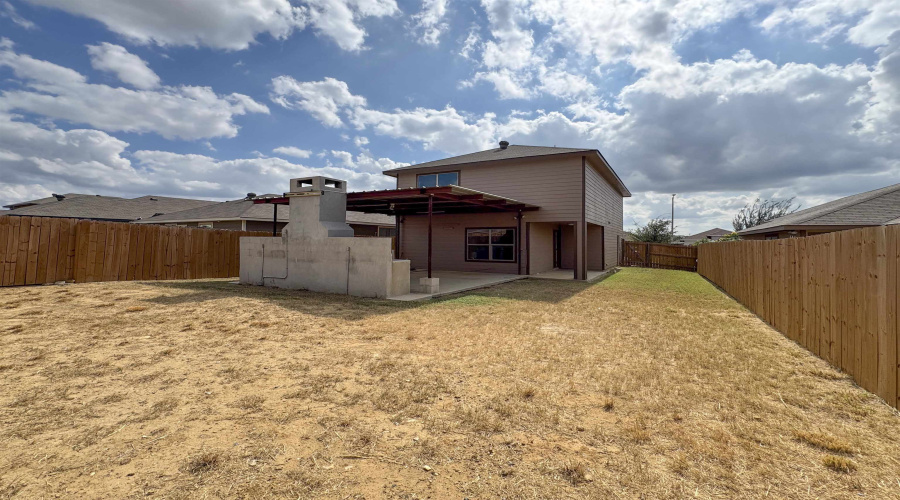 3520 Domingo Saenz Rd., Laredo, Texas 78046, 4 Bedrooms Bedrooms, 7 Rooms Rooms,2 BathroomsBathrooms,Residential,For Sale,3520 Domingo Saenz Rd.,20254740