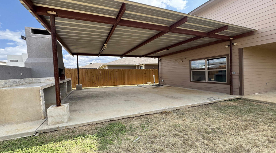 3520 Domingo Saenz Rd., Laredo, Texas 78046, 4 Bedrooms Bedrooms, 7 Rooms Rooms,2 BathroomsBathrooms,Residential,For Sale,3520 Domingo Saenz Rd.,20254740