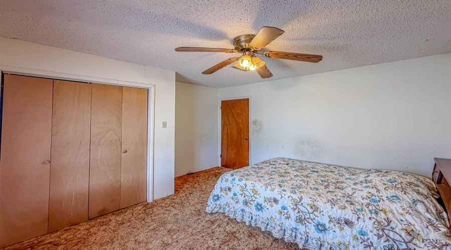 587 Garza Jones Ln., LAREDO, Texas 78045, 4 Bedrooms Bedrooms, 8 Rooms Rooms,3 BathroomsBathrooms,Residential,For Sale,587 Garza Jones Ln.,20254744