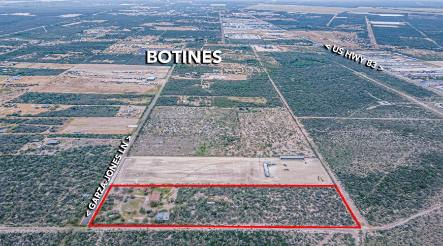 587 Garza Jones Ln., LAREDO, Texas 78045, 4 Bedrooms Bedrooms, 8 Rooms Rooms,3 BathroomsBathrooms,Residential,For Sale,587 Garza Jones Ln.,20254744