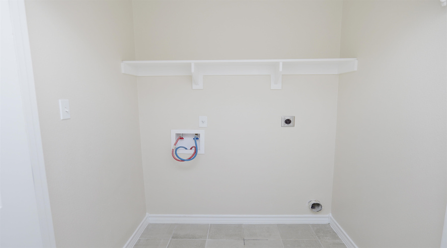 5108 Anacahuita Dr, Laredo, Texas 78046, 4 Bedrooms Bedrooms, 6 Rooms Rooms,2 BathroomsBathrooms,Residential,For Sale,5108 Anacahuita Dr,20251831