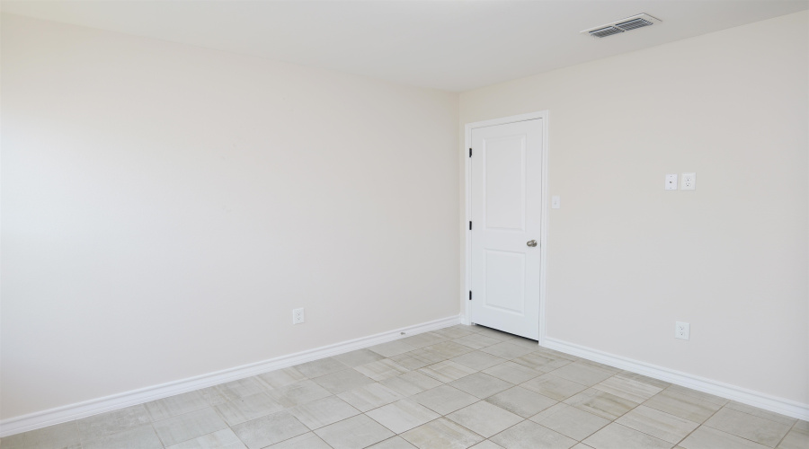 5108 Anacahuita Dr, Laredo, Texas 78046, 4 Bedrooms Bedrooms, 6 Rooms Rooms,2 BathroomsBathrooms,Residential,For Sale,5108 Anacahuita Dr,20251831