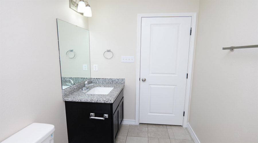 5108 Anacahuita Dr, Laredo, Texas 78046, 4 Bedrooms Bedrooms, 6 Rooms Rooms,2 BathroomsBathrooms,Residential,For Sale,5108 Anacahuita Dr,20251831