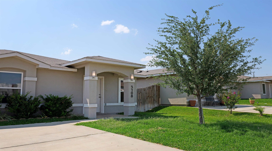 5108 Anacahuita Dr, Laredo, Texas 78046, 4 Bedrooms Bedrooms, 6 Rooms Rooms,2 BathroomsBathrooms,Residential,For Sale,5108 Anacahuita Dr,20251831