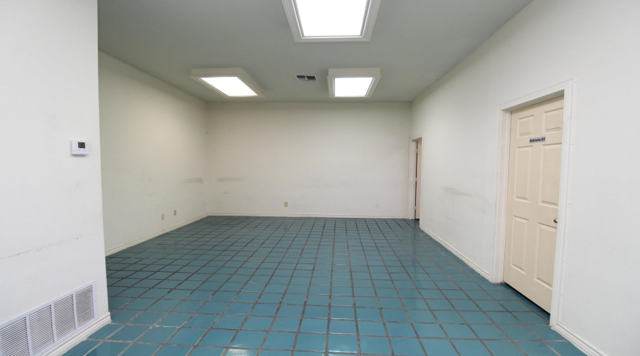 716 Pellegrino Ct, Laredo, Texas 78045, ,1 BathroomBathrooms,Commercial retail/office,For Rent,716 Pellegrino Ct,20250922