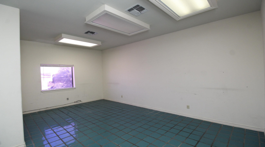 716 Pellegrino Ct, Laredo, Texas 78045, ,1 BathroomBathrooms,Commercial retail/office,For Rent,716 Pellegrino Ct,20250922