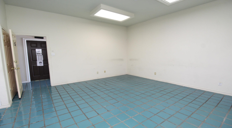 716 Pellegrino Ct, Laredo, Texas 78045, ,1 BathroomBathrooms,Commercial retail/office,For Rent,716 Pellegrino Ct,20250922