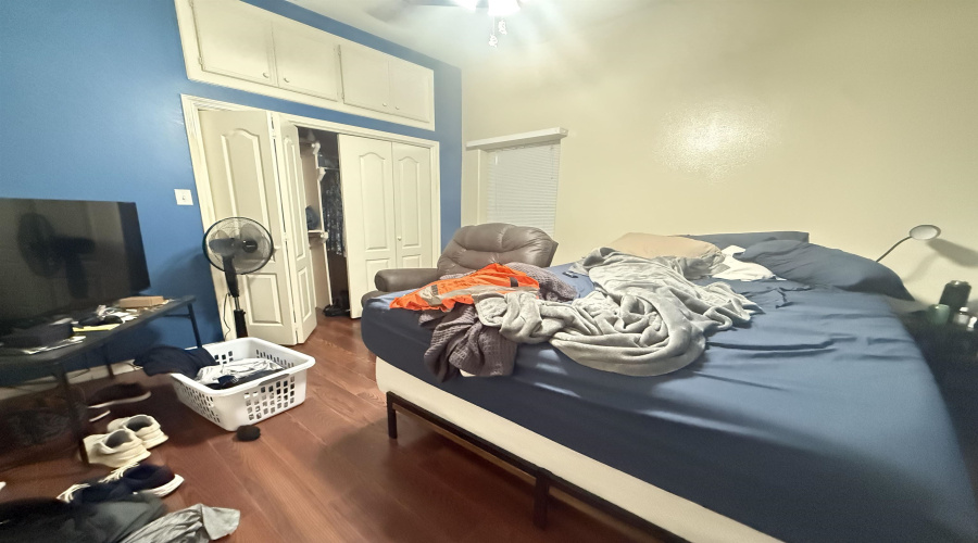 126 Watson Lake Dr, Laredo, Texas 78041, 4 Bedrooms Bedrooms, 7 Rooms Rooms,3 BathroomsBathrooms,Residential,For Sale,126 Watson Lake Dr,20254746