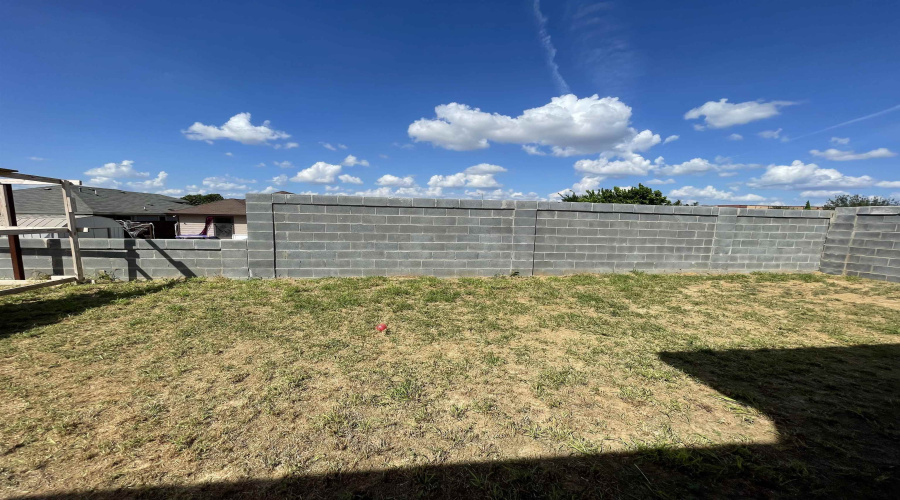 3824 Bella St., LAREDO, Texas 78046, 3 Bedrooms Bedrooms, 7 Rooms Rooms,2 BathroomsBathrooms,Residential,For Sale,3824 Bella St.,20254748