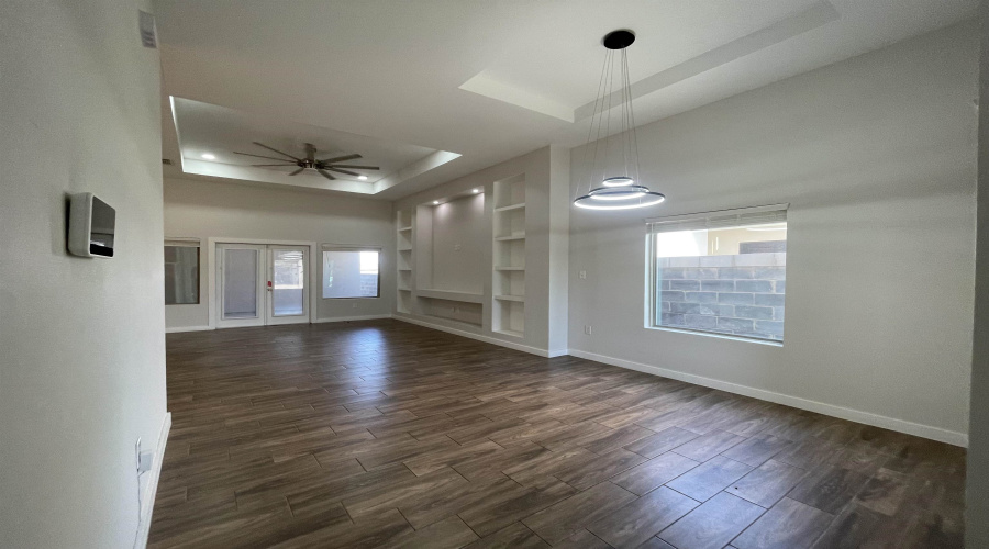 3824 Bella St., LAREDO, Texas 78046, 3 Bedrooms Bedrooms, 7 Rooms Rooms,2 BathroomsBathrooms,Residential,For Sale,3824 Bella St.,20254748