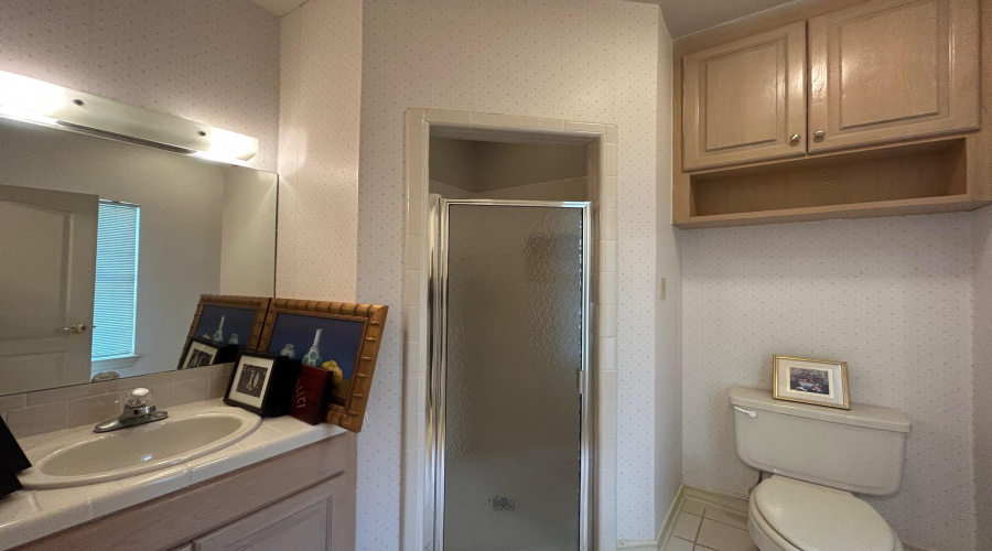 105 Sunset Dr, Laredo, Texas 78041, 4 Bedrooms Bedrooms, 9 Rooms Rooms,4 BathroomsBathrooms,Residential,For Sale,105 Sunset Dr,20254749