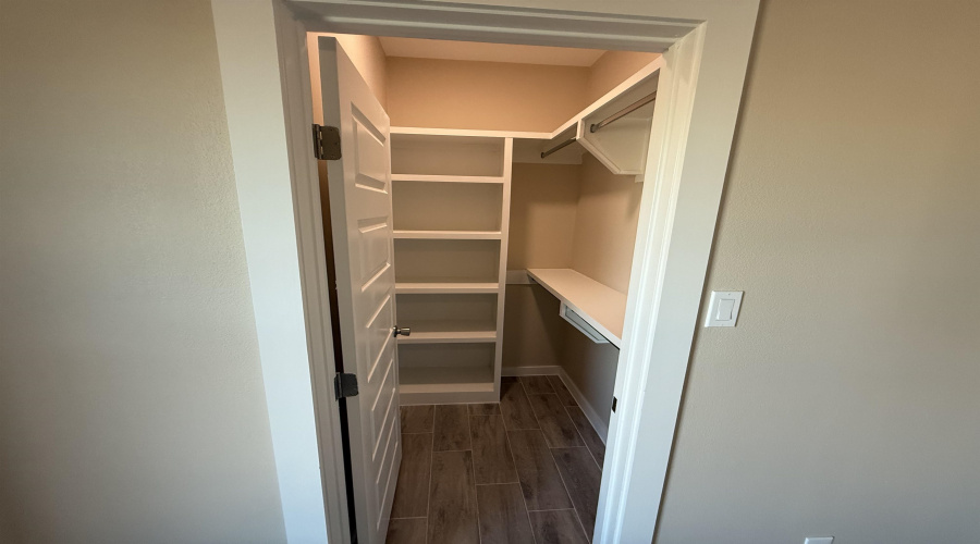 5316 Galicia Lane, Laredo, Texas 78046, 3 Bedrooms Bedrooms, 5 Rooms Rooms,2 BathroomsBathrooms,Residential,For Sale,5316 Galicia Lane,20254755