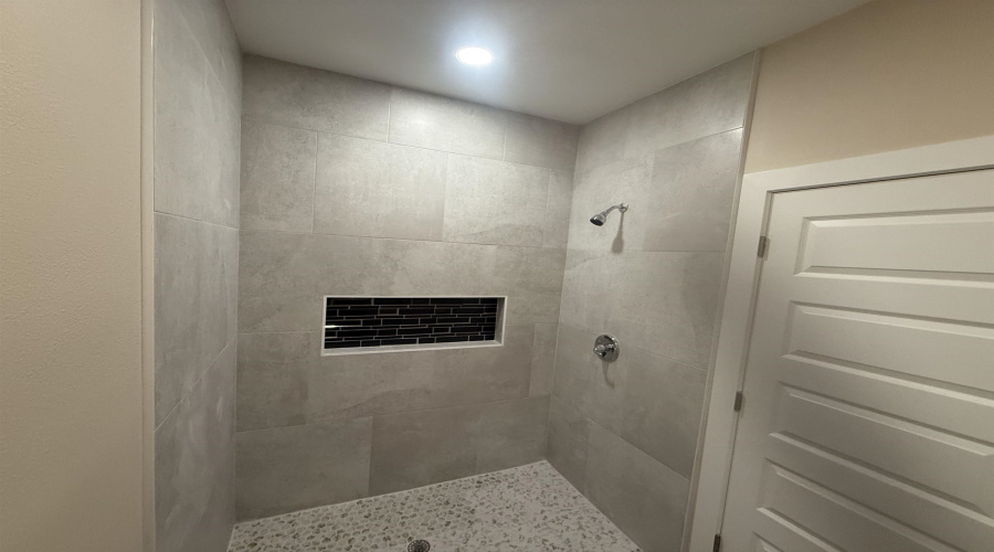 5316 Galicia Lane, Laredo, Texas 78046, 3 Bedrooms Bedrooms, 5 Rooms Rooms,2 BathroomsBathrooms,Residential,For Sale,5316 Galicia Lane,20254755