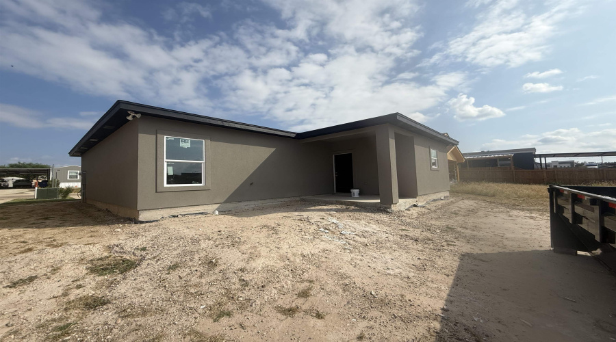 5316 Galicia Lane, Laredo, Texas 78046, 3 Bedrooms Bedrooms, 5 Rooms Rooms,2 BathroomsBathrooms,Residential,For Sale,5316 Galicia Lane,20254755