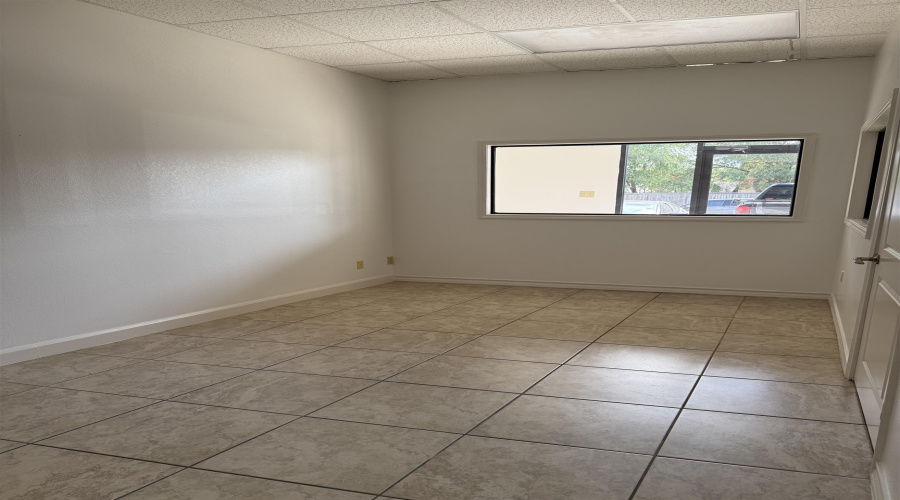 9019 Mines Rd, LAREDO, Texas 78045, 1 Room Rooms,1 BathroomBathrooms,Commercial retail/office,For Rent,9019 Mines Rd,20254753