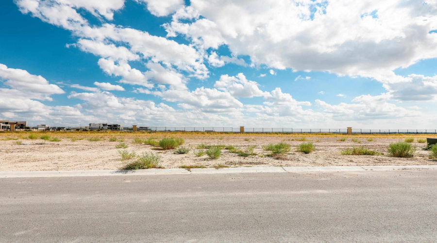 15 Acantilado Dr., Laredo, Texas 78045, ,Land,For Sale,15 Acantilado Dr.,20254757
