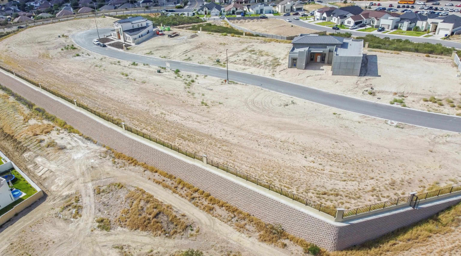 17 Acantilado Dr., LAREDO, Texas 78045, ,Land,For Sale,17 Acantilado Dr.,20254758