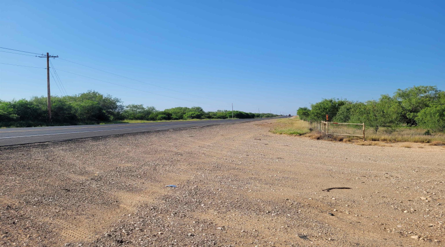 1000 U.S. Hwy 83 North, Laredo, Texas 78045, ,Land,For Sale,1000 U.S. Hwy 83 North,20254762