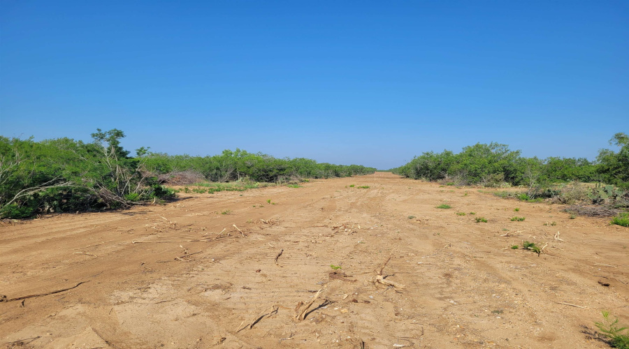 1000 U.S. Hwy 83 North, Laredo, Texas 78045, ,Land,For Sale,1000 U.S. Hwy 83 North,20254763