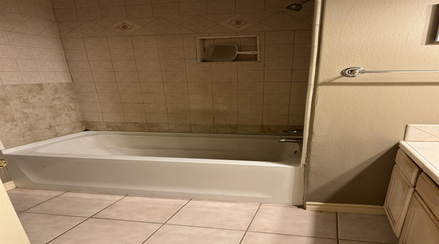 9903 Crystal Ct, Laredo, Texas 78045, 2 Bedrooms Bedrooms, 4 Rooms Rooms,2 BathroomsBathrooms,Residential,For Rent,9903 Crystal Ct,20254764