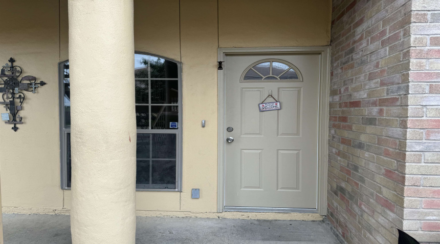 9903 Crystal Ct, Laredo, Texas 78045, 2 Bedrooms Bedrooms, 4 Rooms Rooms,2 BathroomsBathrooms,Residential,For Rent,9903 Crystal Ct,20254764