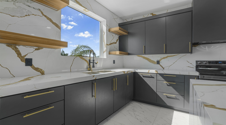 2916 Coventry Dr., LAREDO, Texas 78046, 3 Bedrooms Bedrooms, 5 Rooms Rooms,2 BathroomsBathrooms,Residential,For Sale,2916 Coventry Dr.,20254765