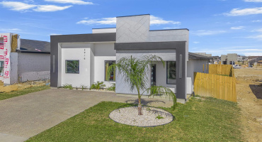 2916 Coventry Dr., LAREDO, Texas 78046, 3 Bedrooms Bedrooms, 5 Rooms Rooms,2 BathroomsBathrooms,Residential,For Sale,2916 Coventry Dr.,20254765 2916 Coventry Dr., LAREDO, Texas 78046, 3 Bedrooms Bedrooms, 5 Rooms Rooms,2 BathroomsBathrooms,Residential,For Sale,2916 Coventry Dr.,20254765