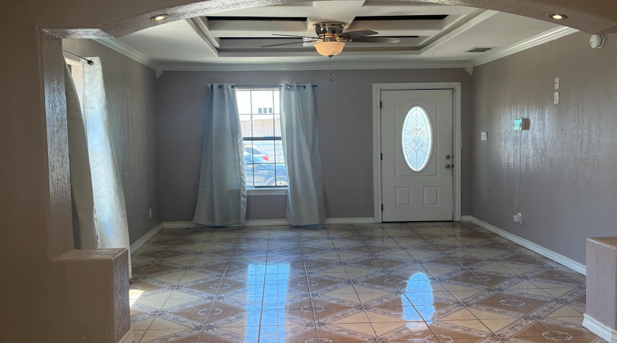 514 Buckeye Dr, Laredo, Texas 78046, 3 Bedrooms Bedrooms, 5 Rooms Rooms,2 BathroomsBathrooms,Residential,For Rent,514 Buckeye Dr,20254774