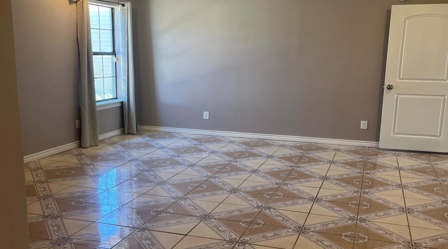 514 Buckeye Dr, Laredo, Texas 78046, 3 Bedrooms Bedrooms, 5 Rooms Rooms,2 BathroomsBathrooms,Residential,For Rent,514 Buckeye Dr,20254774