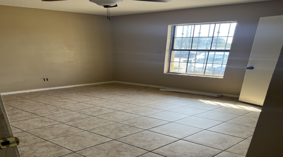 2601 Saltillo St, Laredo, Texas 78046, ,Multi-family,For Sale,2601 Saltillo St,20254769