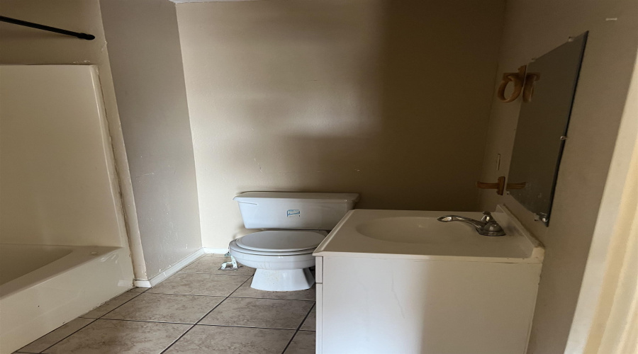 2601 Saltillo St, Laredo, Texas 78046, ,Multi-family,For Sale,2601 Saltillo St,20254769