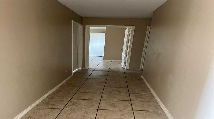 2601 Saltillo St, Laredo, Texas 78046, ,Multi-family,For Sale,2601 Saltillo St,20254769