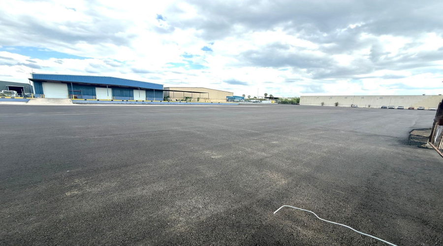 5812 East Dr, Laredo, Texas 78041, 1 Bedroom Bedrooms, 51 Rooms Rooms,4 BathroomsBathrooms,Commercial/industrial,For Rent,5812 East Dr,20254767