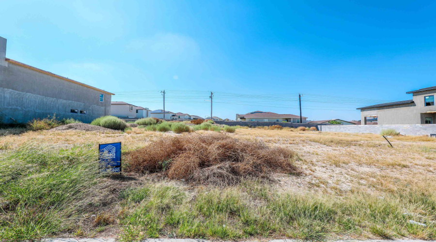 531 Journey Loop, LAREDO, Texas 78045, 3 Bedrooms Bedrooms, 6 Rooms Rooms,3 BathroomsBathrooms,Residential,For Sale,531 Journey Loop,20254780